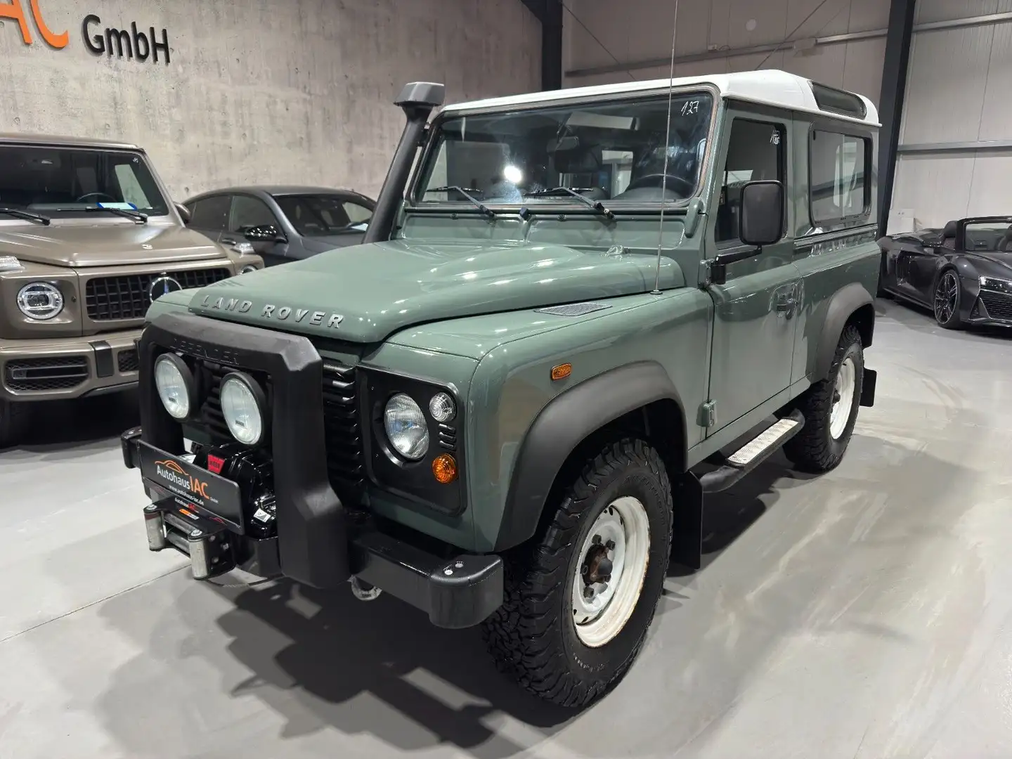 Land Rover Defender 90 E Station Wagon/SEILWINDE/2.HAND Grün - 1