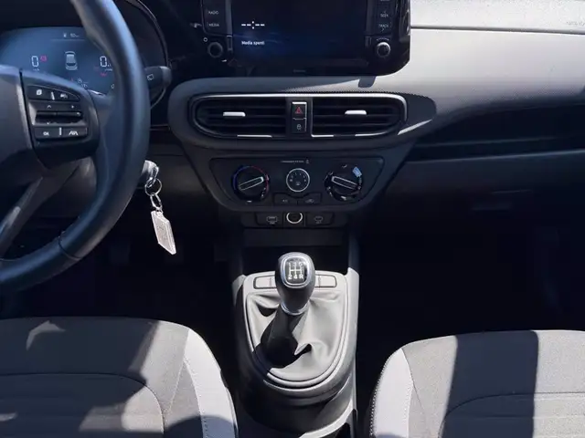 Hyundai I10 view 11