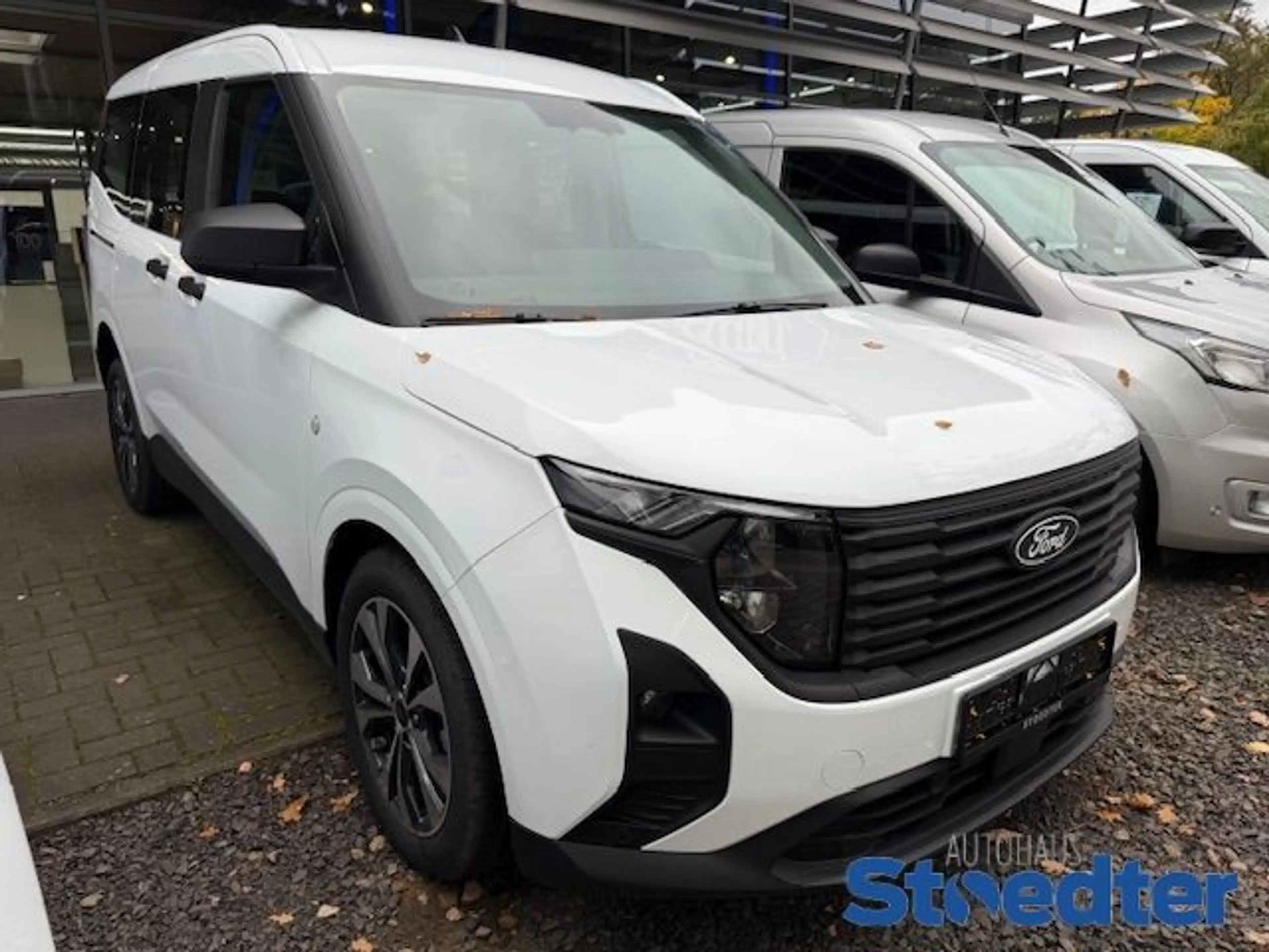 Ford Tourneo Courier Trend 1.0 EcoBoost 125PS Klimaau — photo 3