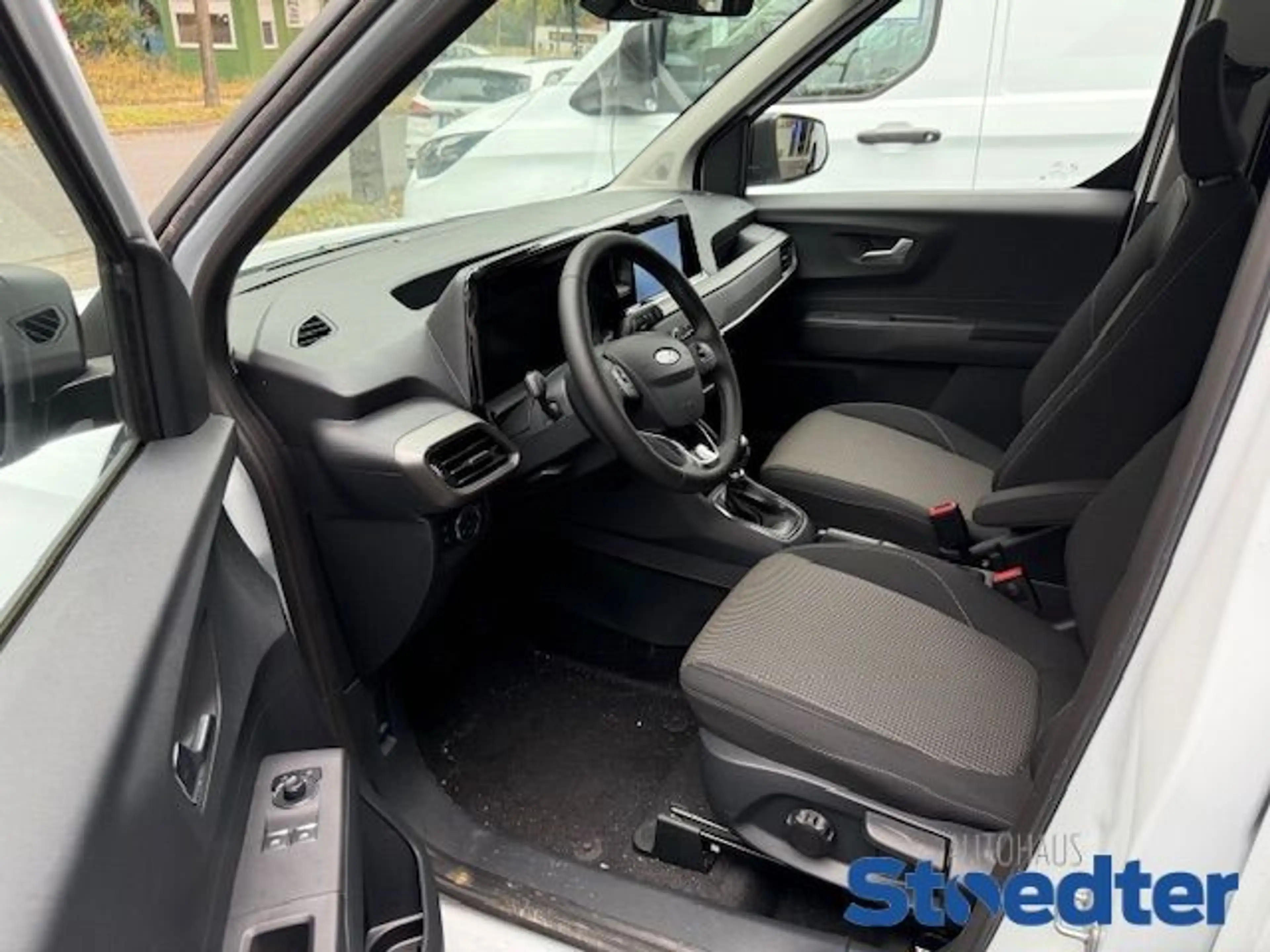 Ford Tourneo Courier Trend 1.0 EcoBoost 125PS Klimaau — photo 7