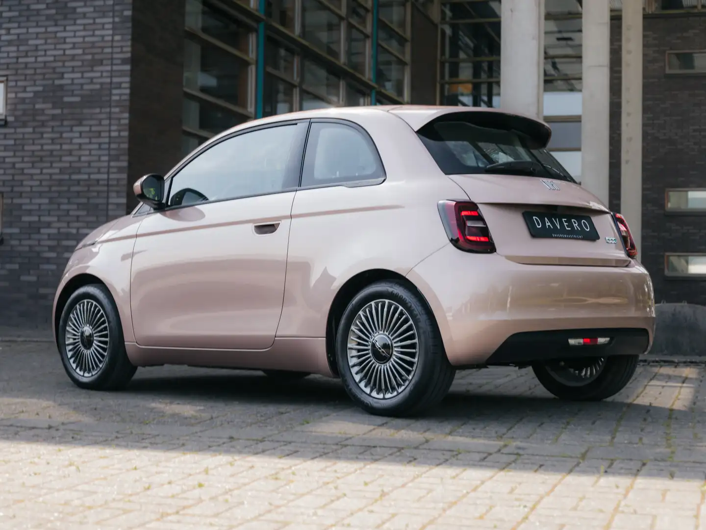 Fiat 500e Icon, 42 kwh batterij Rot - 2