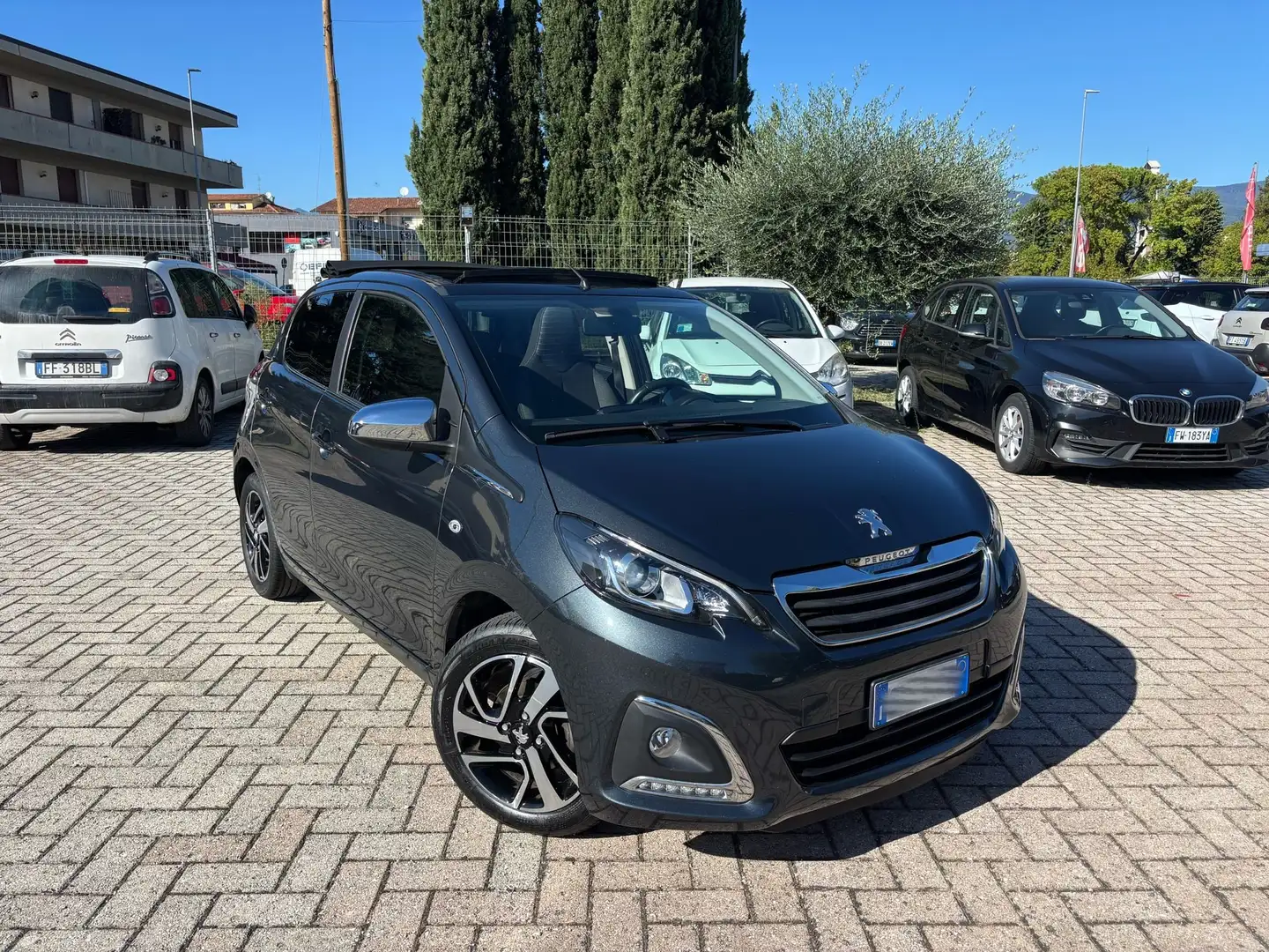 Peugeot 108 108 Decappottabile 5p 1.0 vti Allure Top! s Grigio - 1