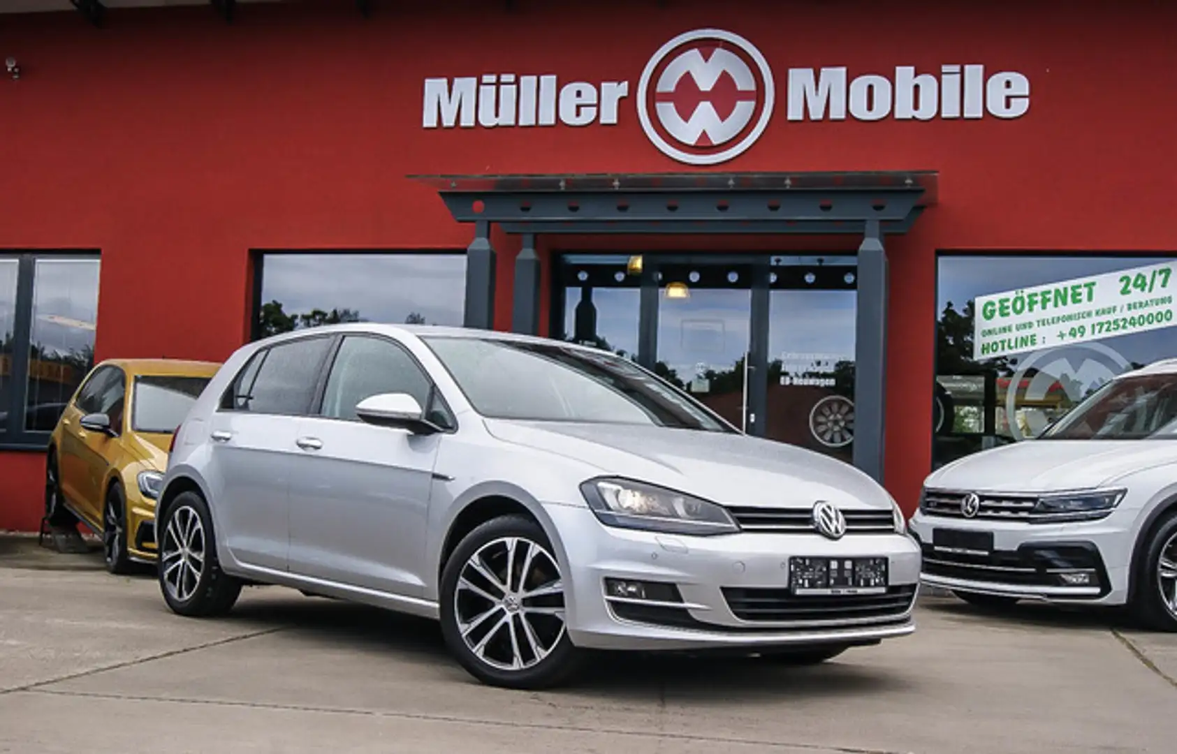 Volkswagen Golf VII 1.6 TDI Lounge Bi-XENON NAVIGATION PDC Silber - 1