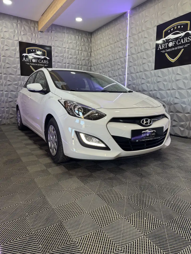Hyundai i30 1.6 GDI Europe Plus Weiß - 1