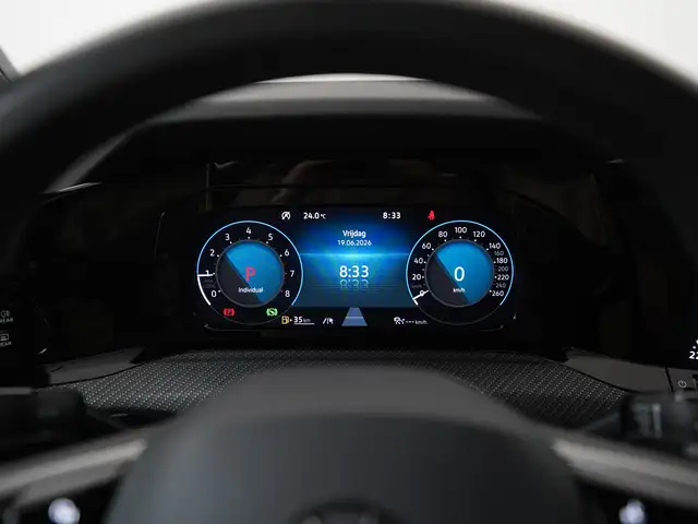 Volkswagen Golf view 8