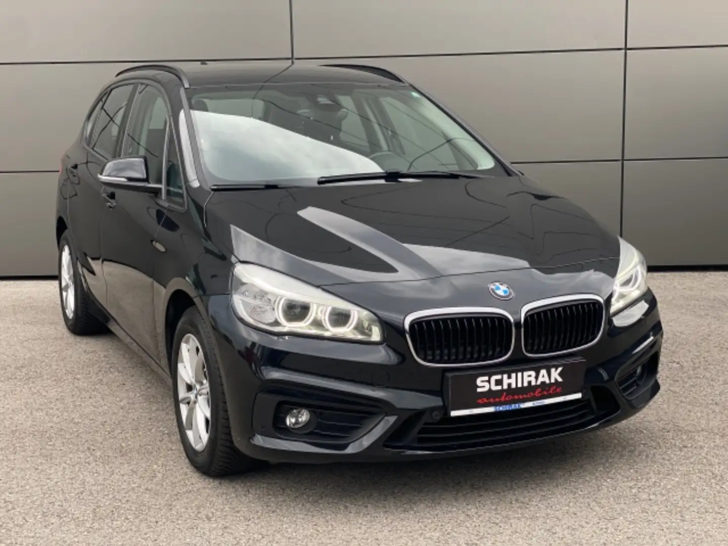 BMW 218 d (F45) Active Tourer Advantage Aut. Schwarz - 2