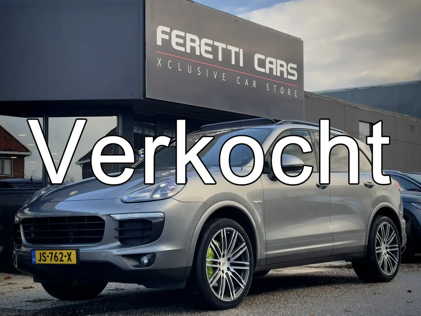 Porsche Cayenne 3.0 S AUT8 E-HYBRID PANODAK LEDER NAVI CAMERA LED Grijs - 1
