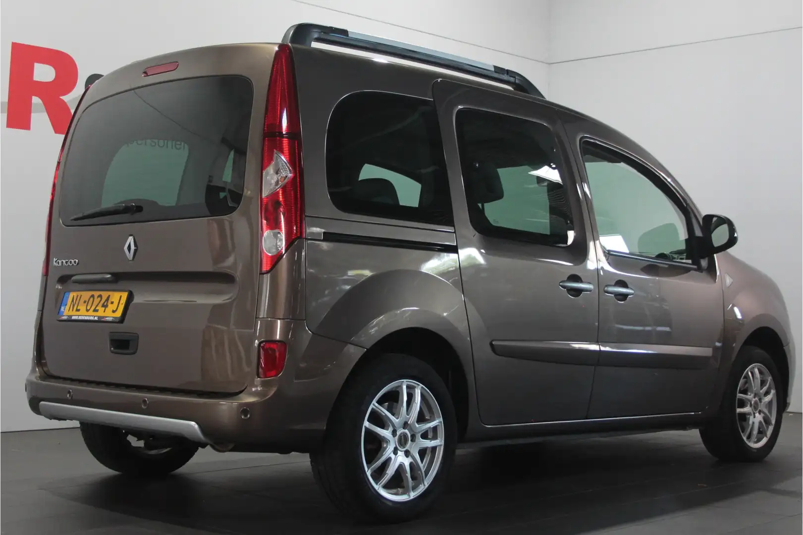 Renault Kangoo Family 1.6-16V Privilège - 5 pers. - Airco / Bluet Marrón - 2