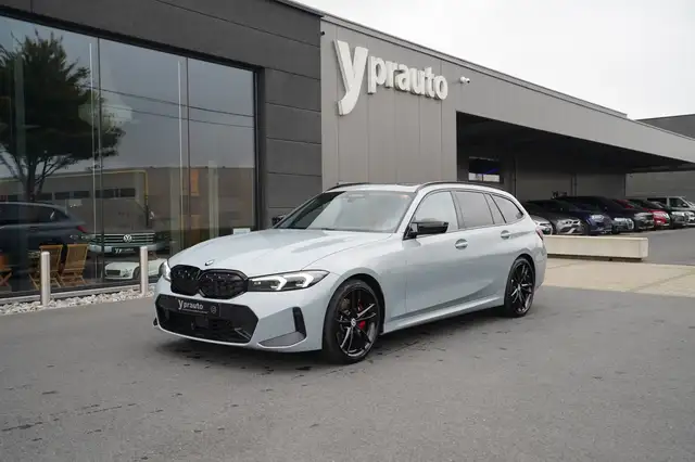 BMW 340 M340d Touring xDrive Lichte vracht ACC DAB Leder