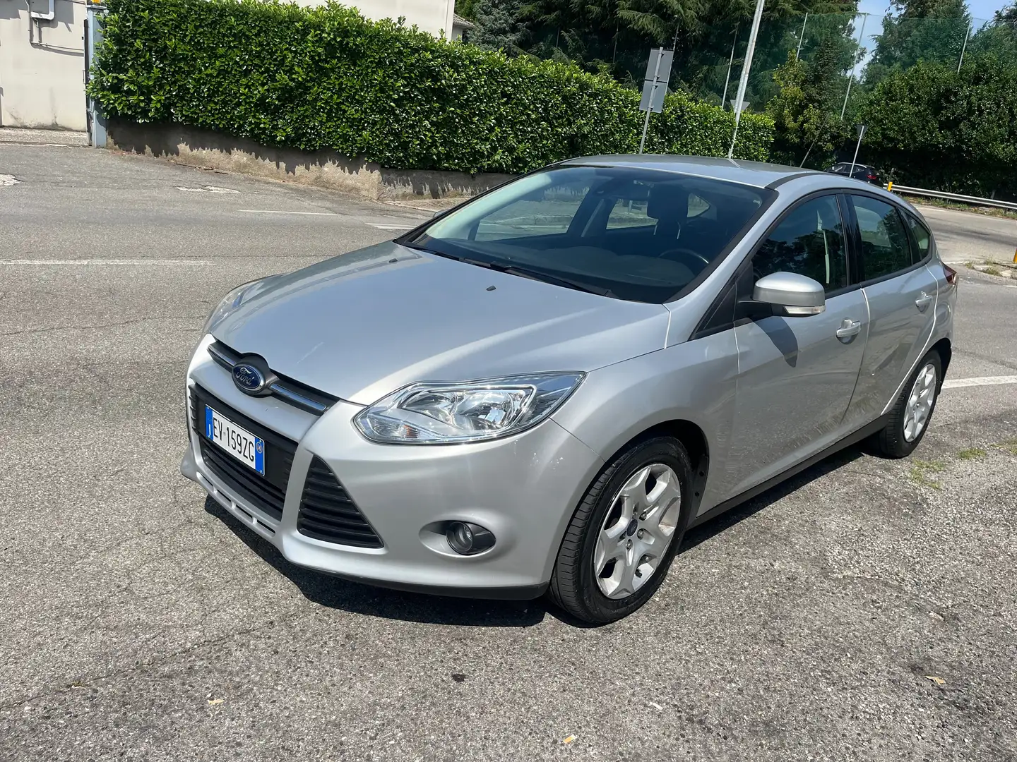 Ford Focus 1.6tdci/95CV/neopatentato/Euro5B con FAP/Unico p. Gris - 2