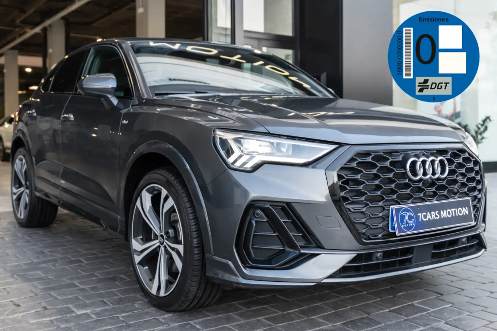 Audi Q3 Sportback 45 TFSIe S line S-tronic Gris - 1