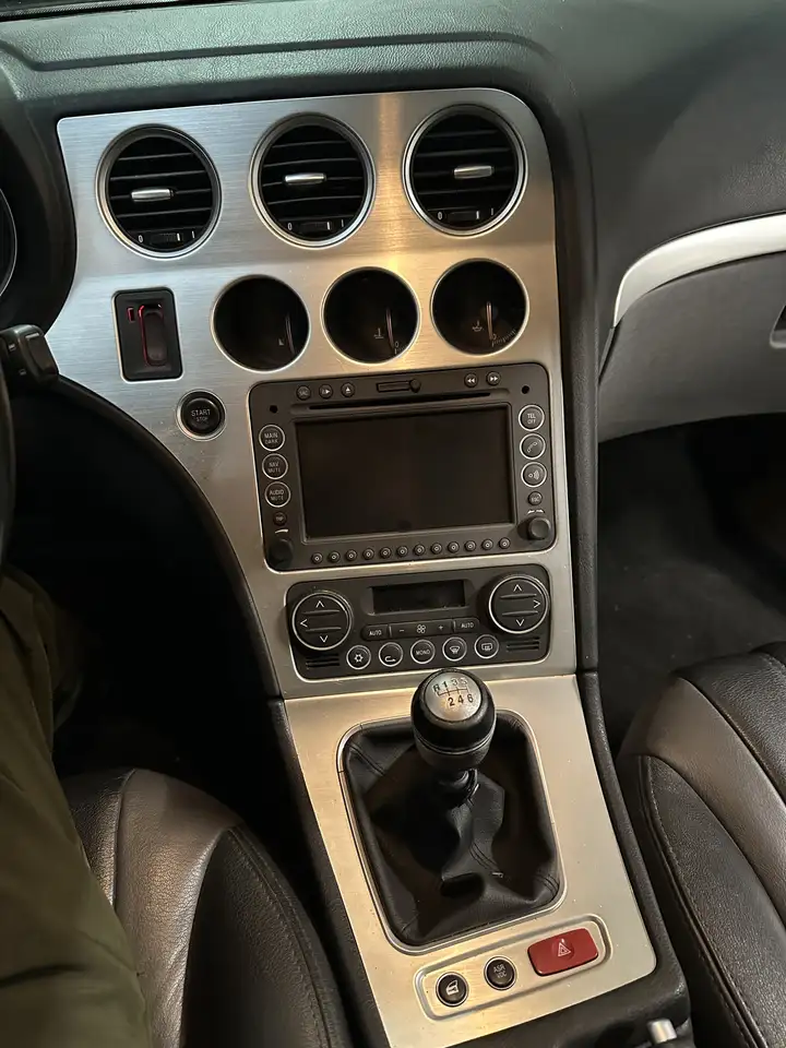 ALFA ROMEO BRERA 3.2 V6 Q4 260ch - 4X4 - SKY WINDOW - CUIR - SIÈGES CHAUFFANTS