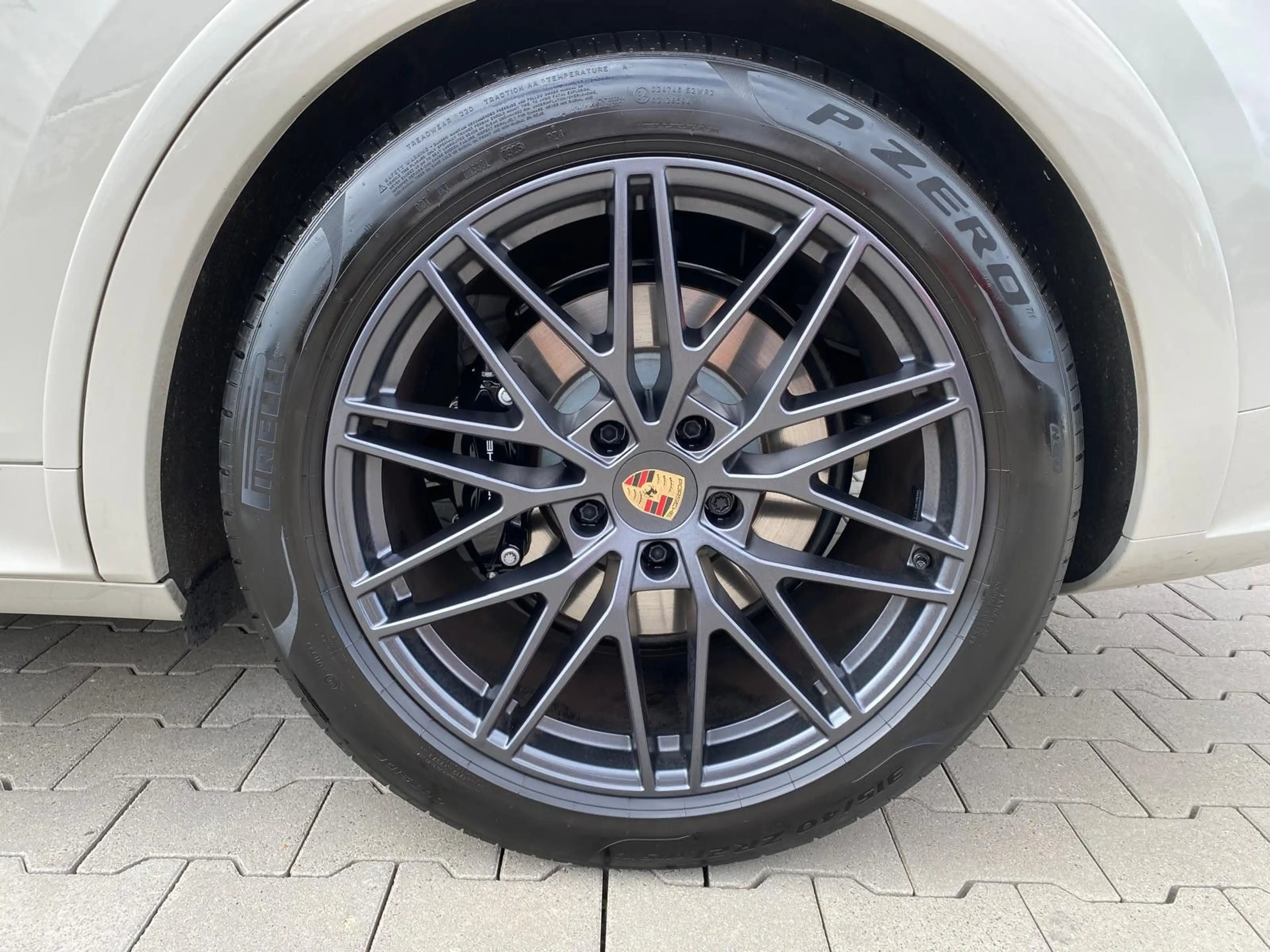 Porsche Cayenne GTS/Dt.Fahrz./Garantie/Matrix-LED/Burmes — photo 13
