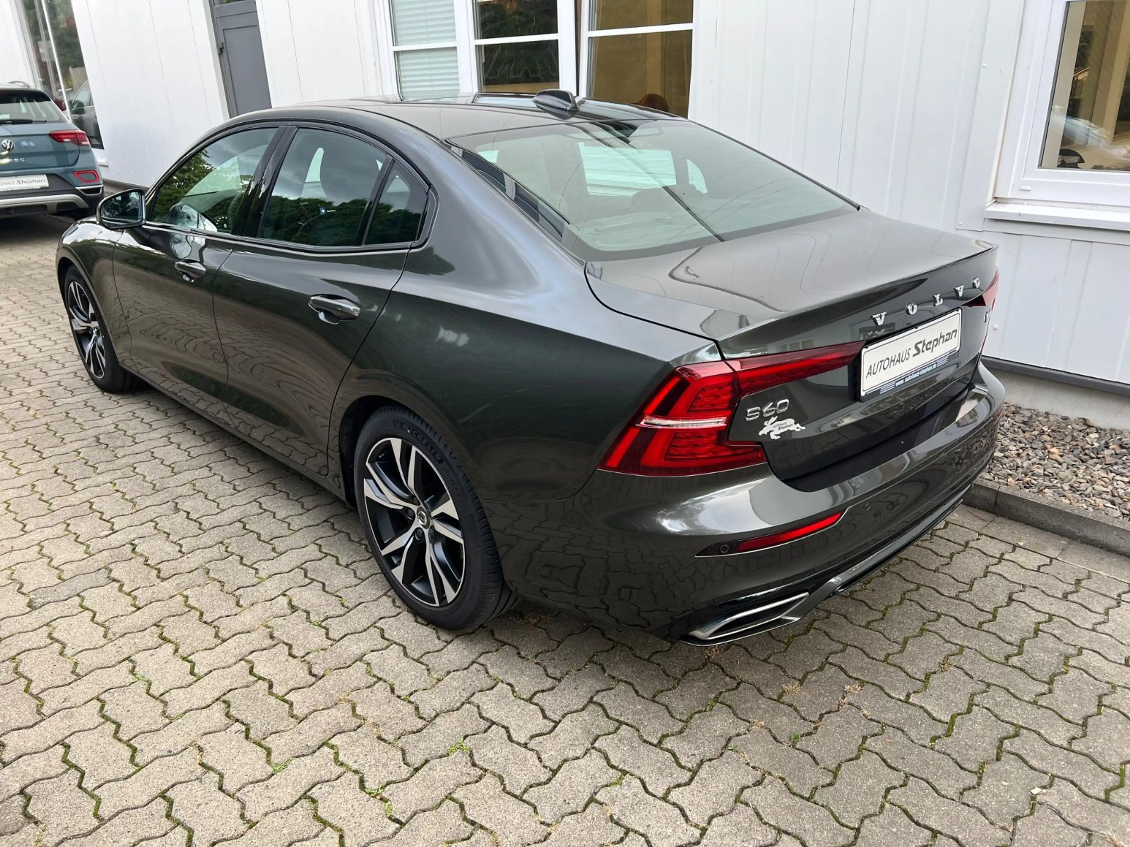 Volvo S60 B4 Automatik R-Design AHK GARANTIE — photo 5