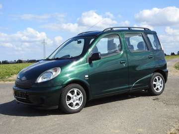 Yaris. Verso1.3.Klima. Ganzjahresreifen