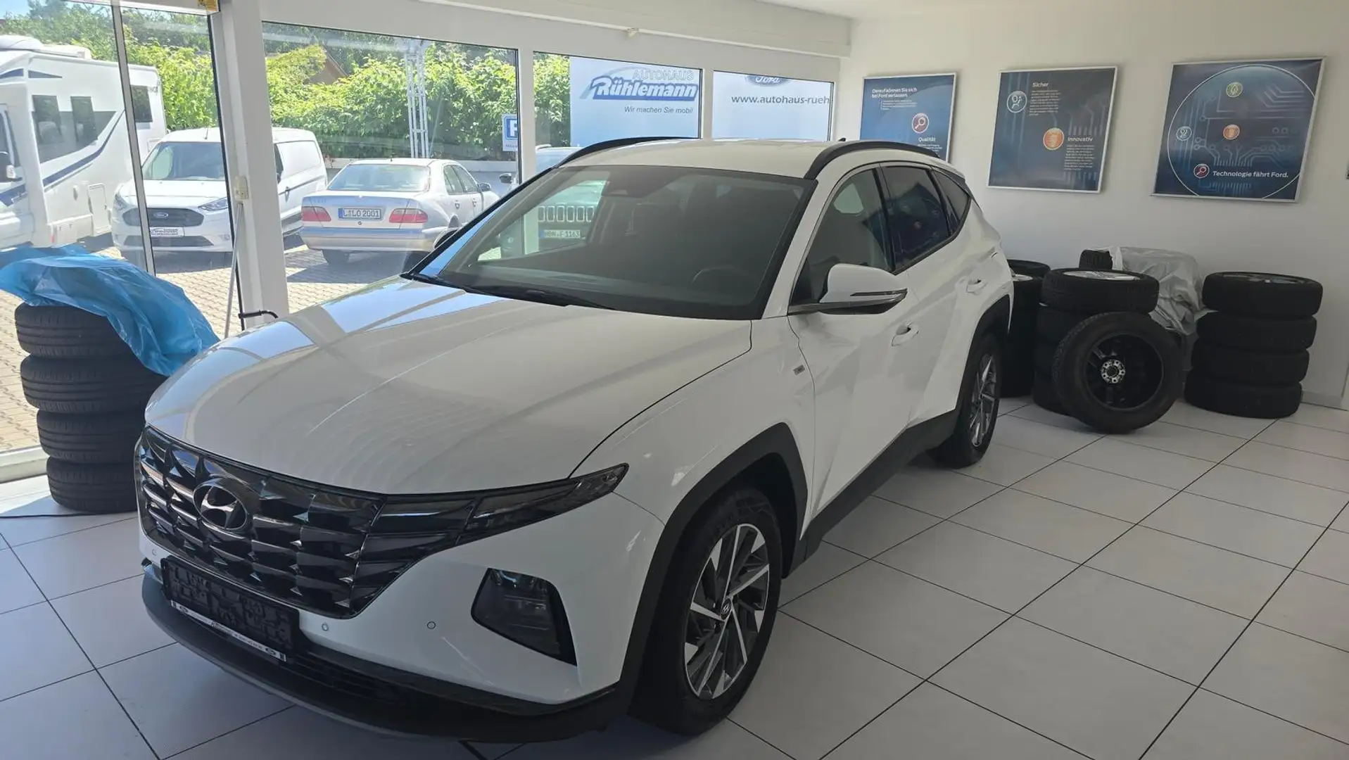 Hyundai TUCSON Trend Mild-Hybrid 2WD 1.6 T-GDI Wit - 2
