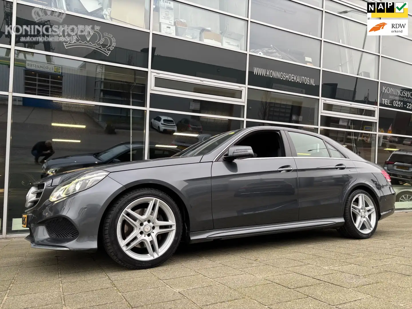 Mercedes-Benz E 300 BlueTEC HYBRID AMG Gri - 1