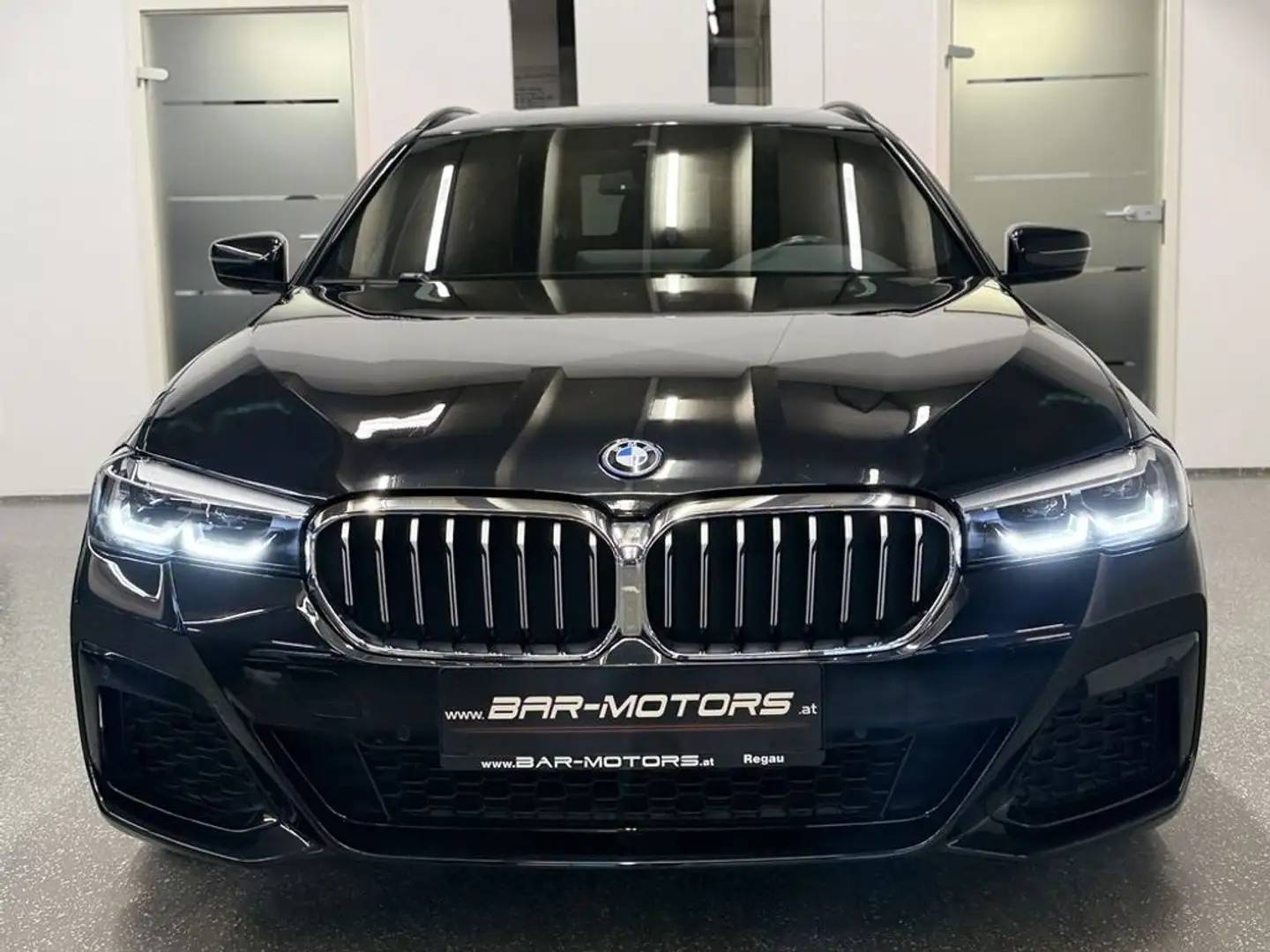 BMW 530 e xDrive M-SPORT*KAMERA*VIRTUAL*AHK*SHZ*LED* Schwarz - 2