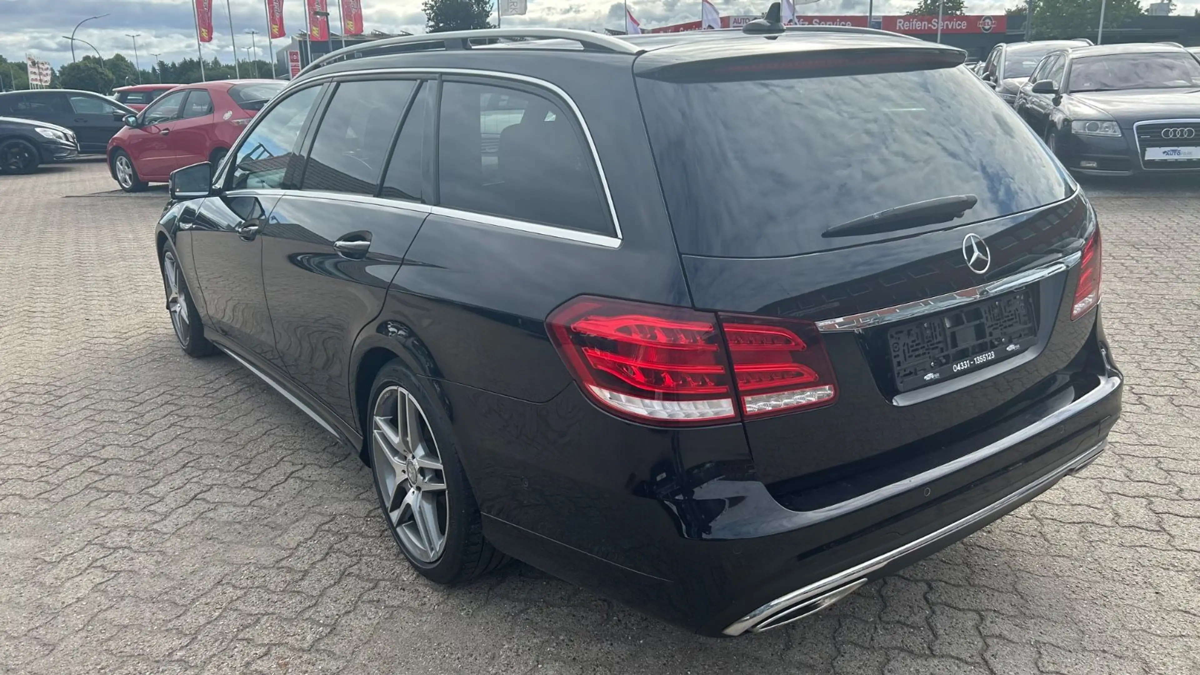 Mercedes-Benz E 350 E T-Modell BlueTec 4Matic — photo 5