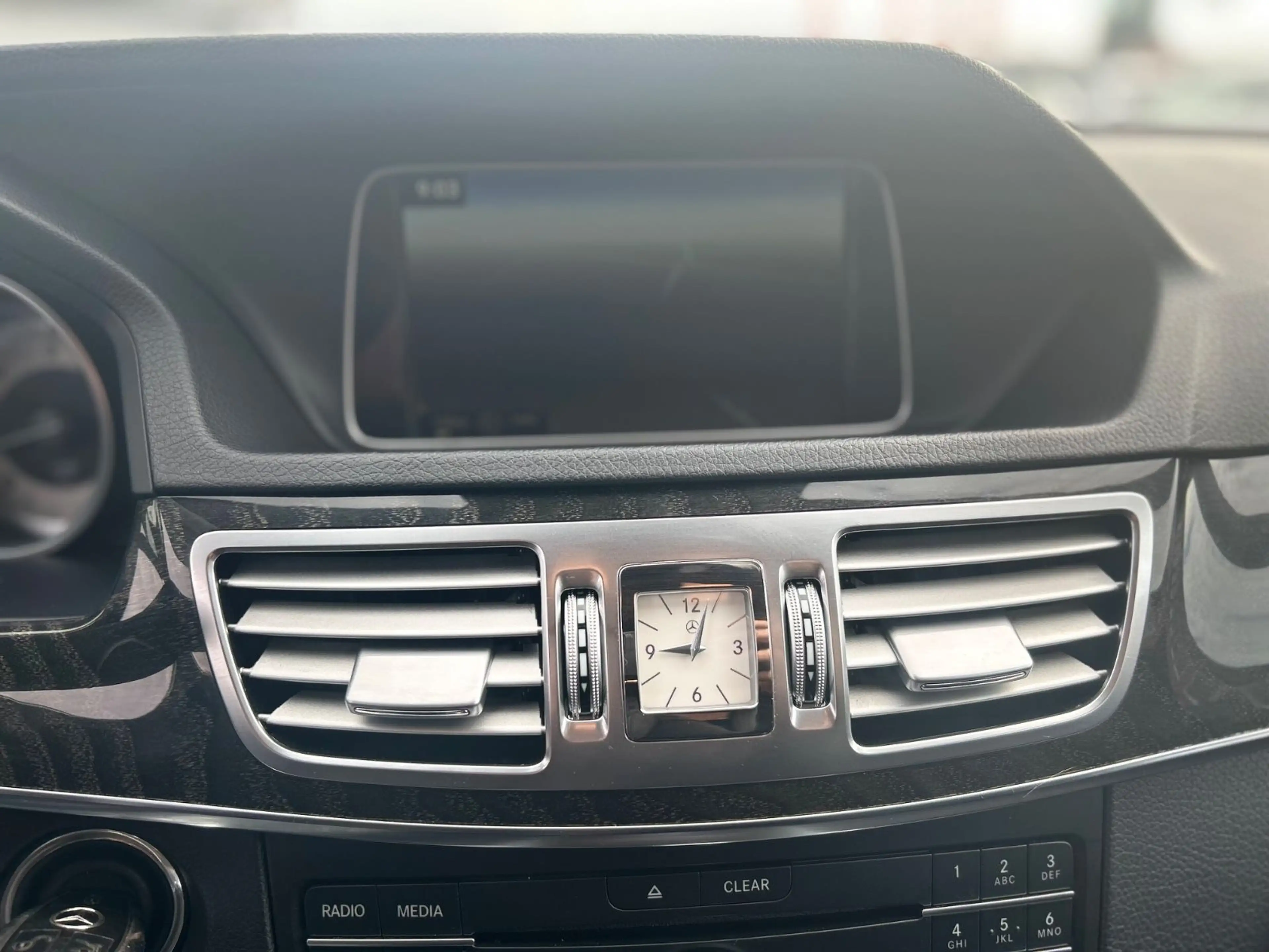 Mercedes-Benz E 350 E T-Modell BlueTec 4Matic — photo 12