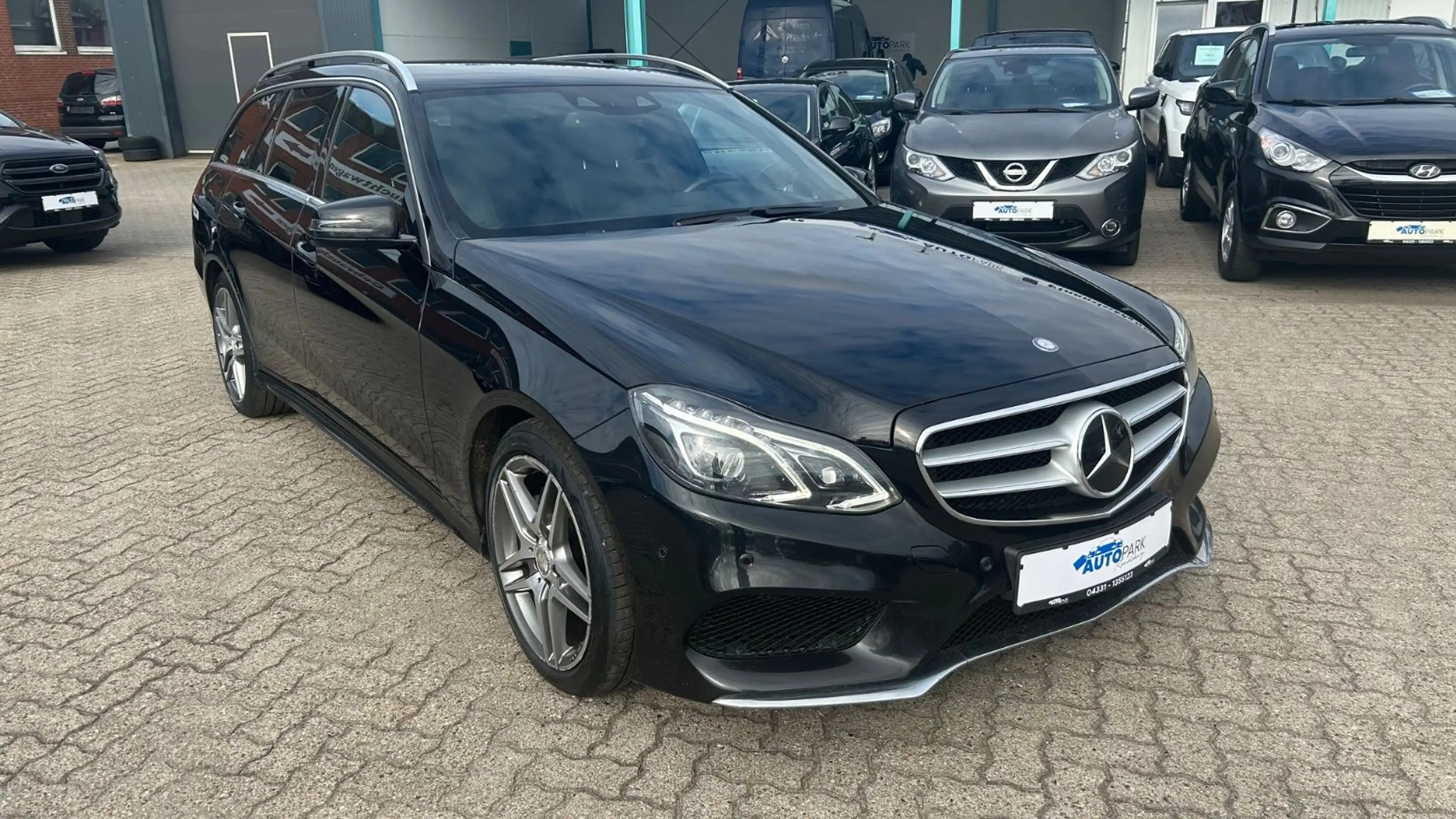 Mercedes-Benz E 350 E T-Modell BlueTec 4Matic — photo 2