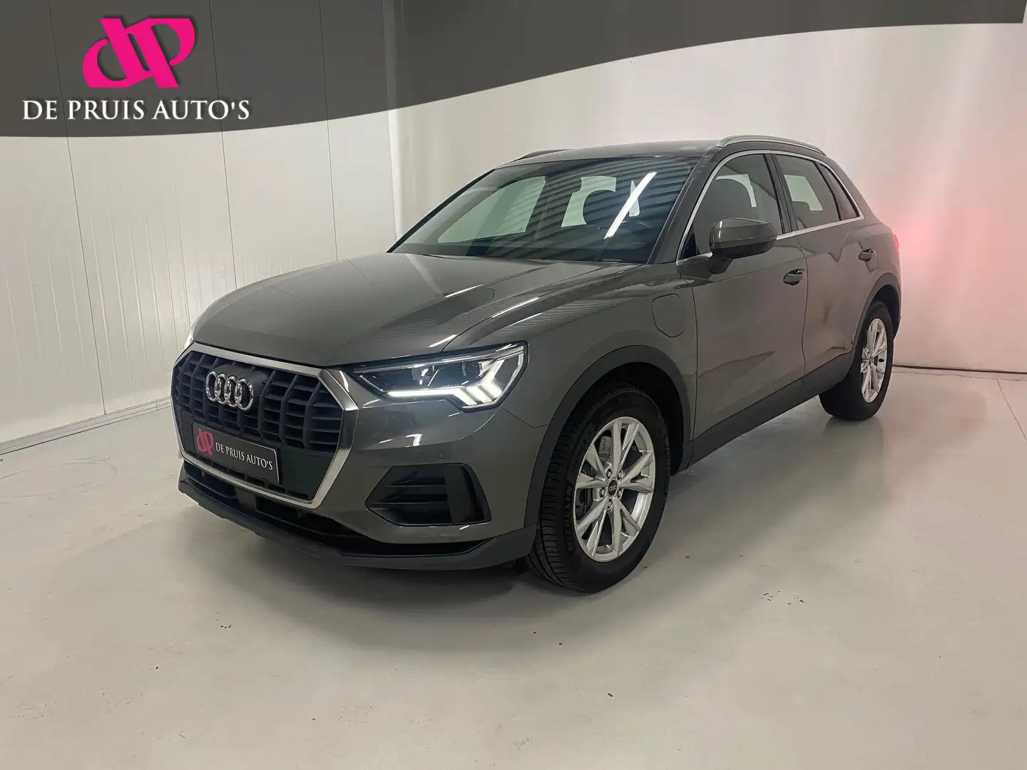 Audi Q3 45 TFSI e Advanced edition Led Koplampen 18 Inch V Grau - 1