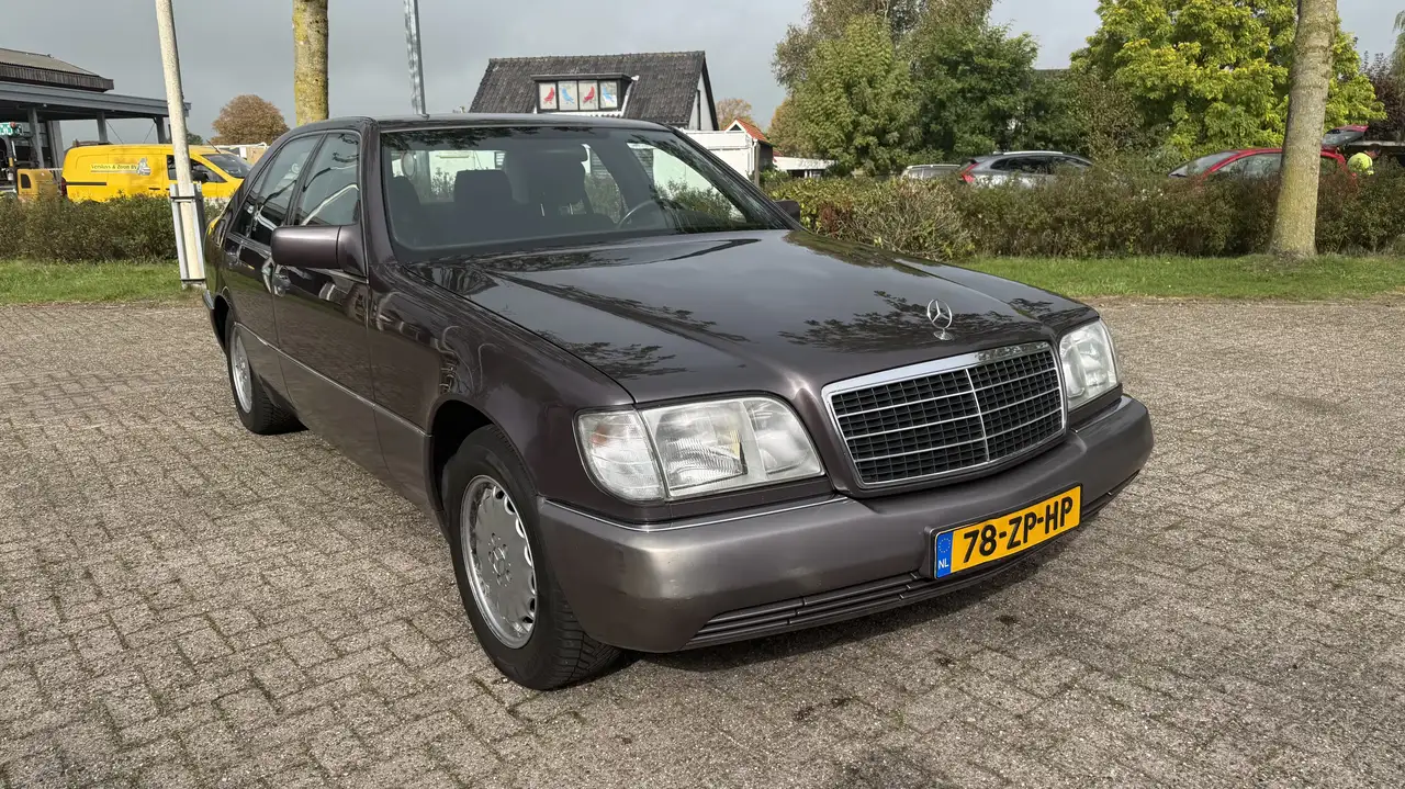 Mercedes-Benz E 300 S 320, foto 3
