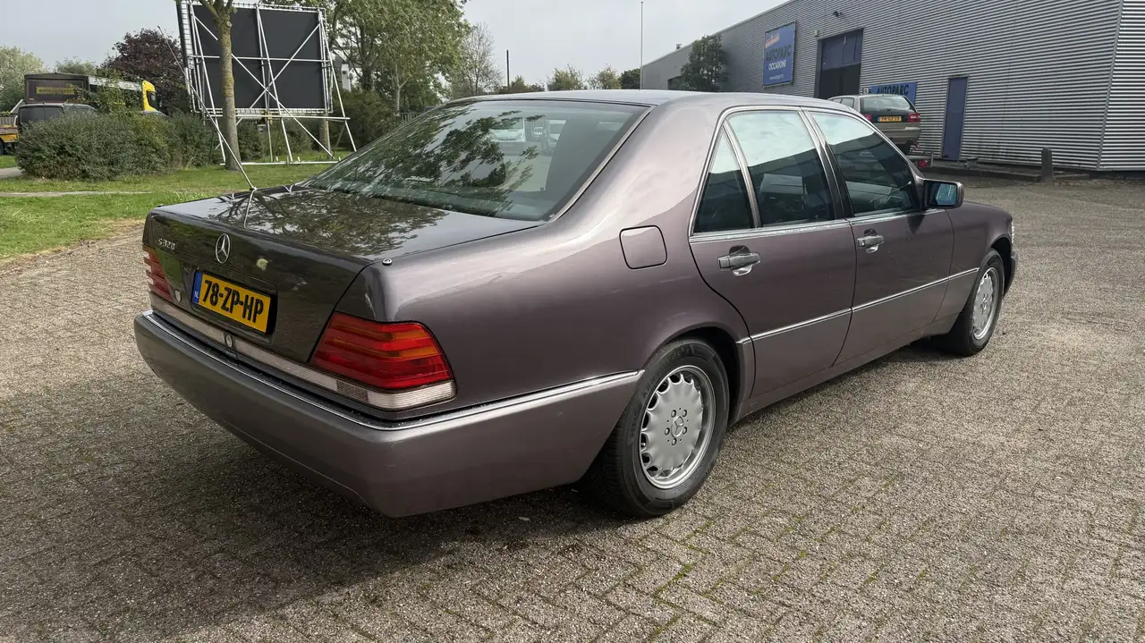Mercedes-Benz E 300 S 320, foto 6