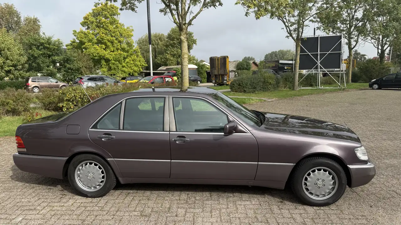 Mercedes-Benz E 300 S 320, foto 8
