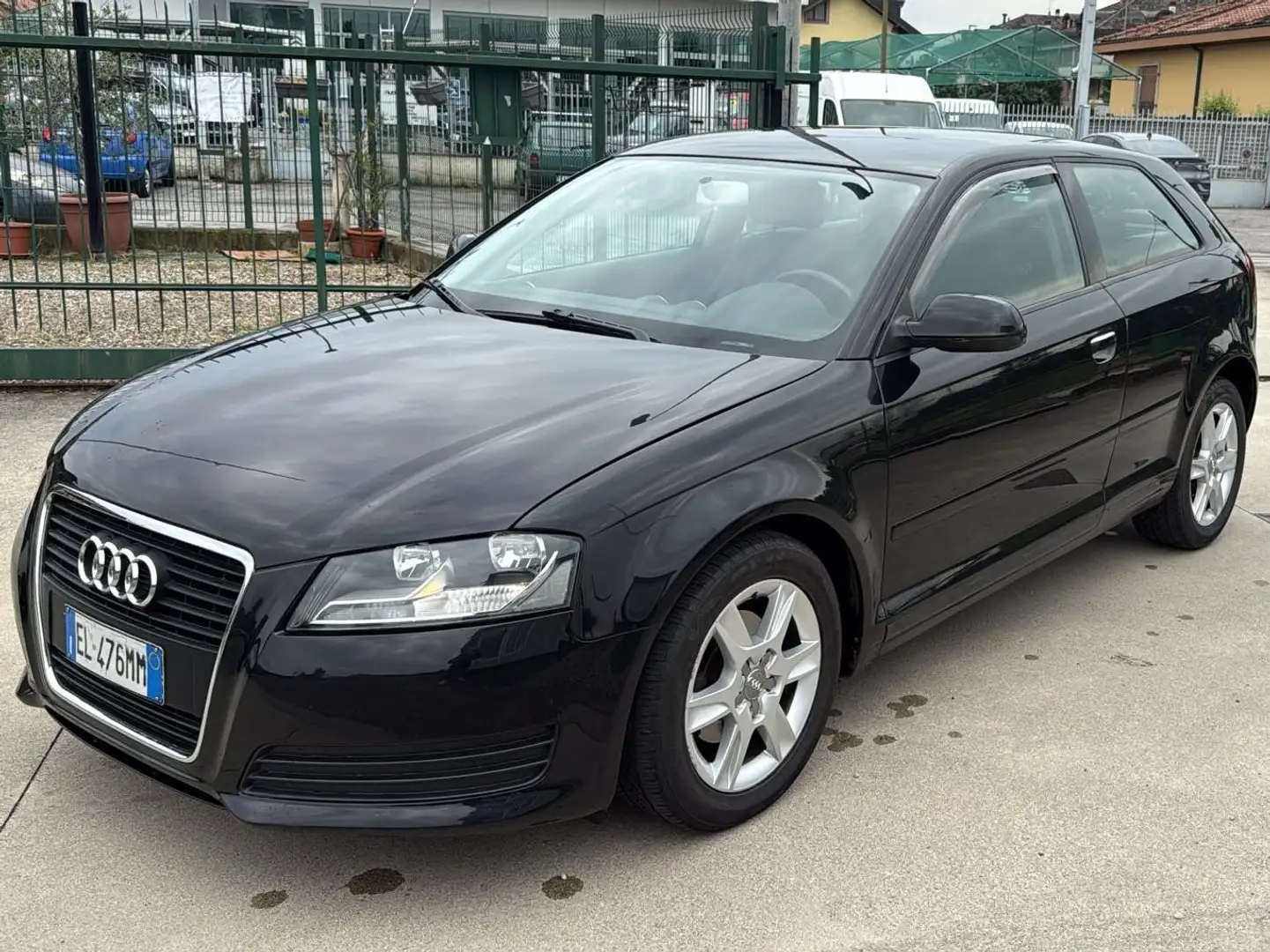 Audi A3 A3 1.2 benzina s-tronic Noir - 1