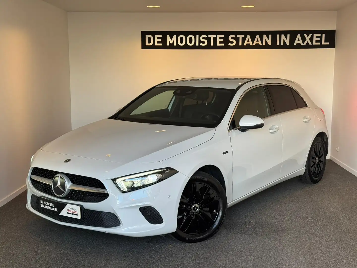 Mercedes-Benz A 250 e Business Solution Luxury Limited Blanc - 1
