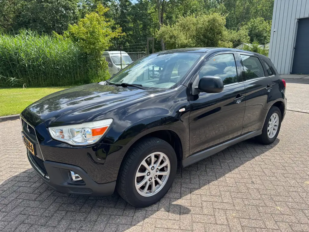 Mitsubishi ASX