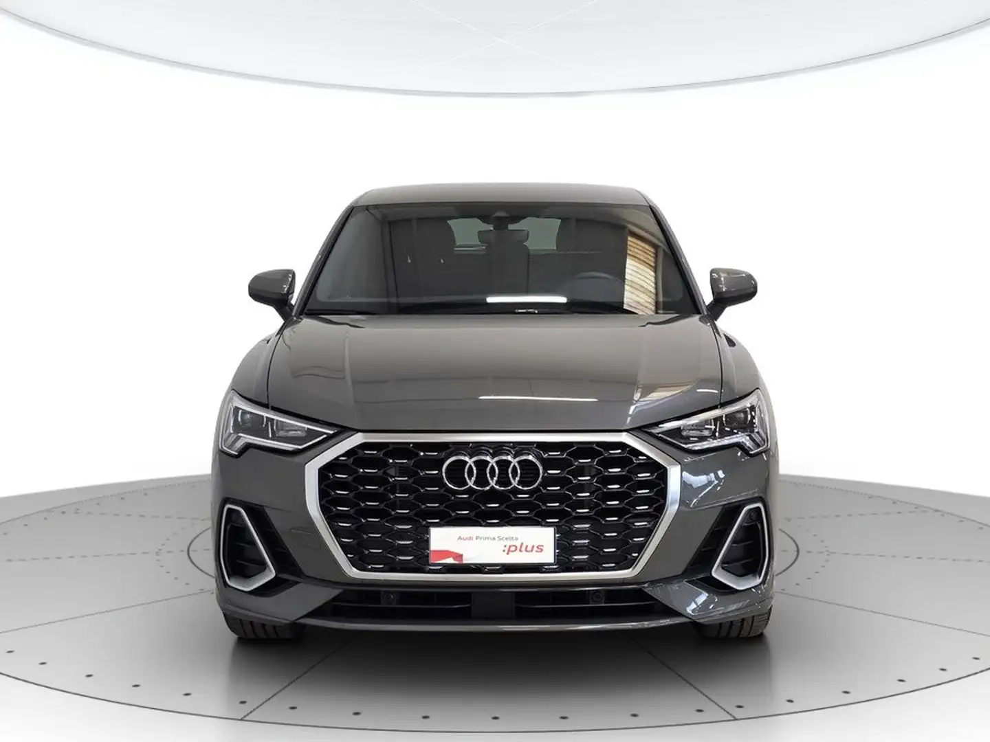 Audi Q3 sportback 45 1.4 tfsi e s line edition s-tronic Gri - 2