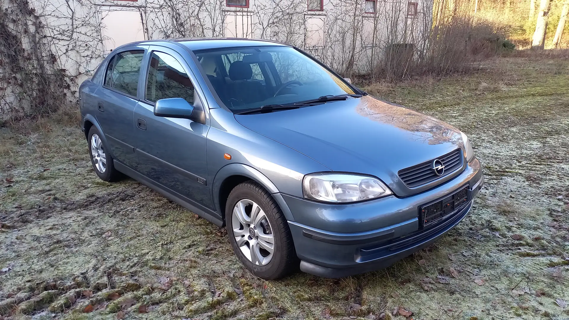 Opel Astra Astra Club Blau - 1