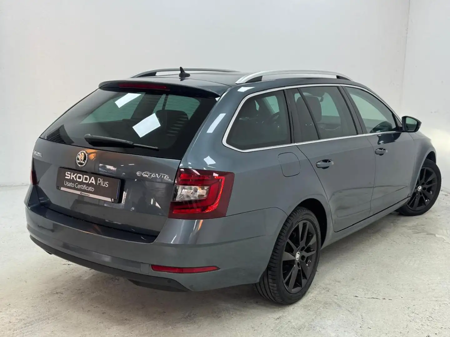 Skoda Octavia 1.5 TSI ACT DSG Wagon Style Grigio - 2