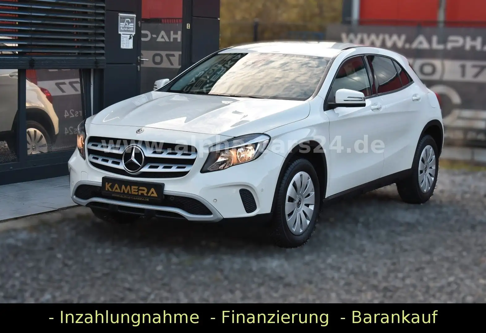 Mercedes-Benz GLA 250 GLA250 4Matic Navi Temp Sitzhzg Kamera Weiß - 1