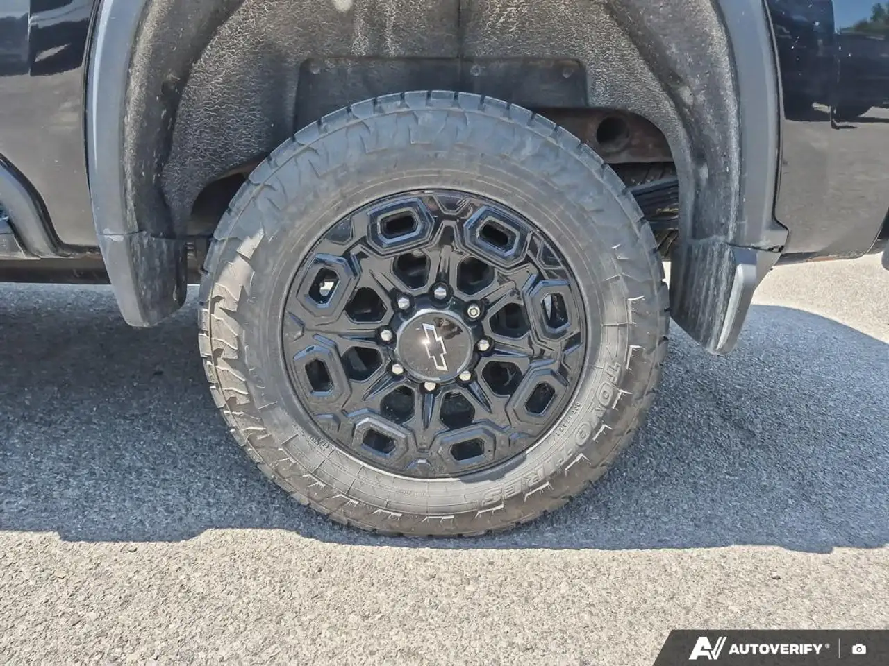 Chevrolet Silverado 2500 photo Chevrolet Silverado 2500