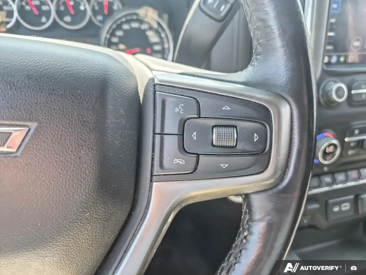 Chevrolet Silverado 2500 photo Chevrolet Silverado 2500