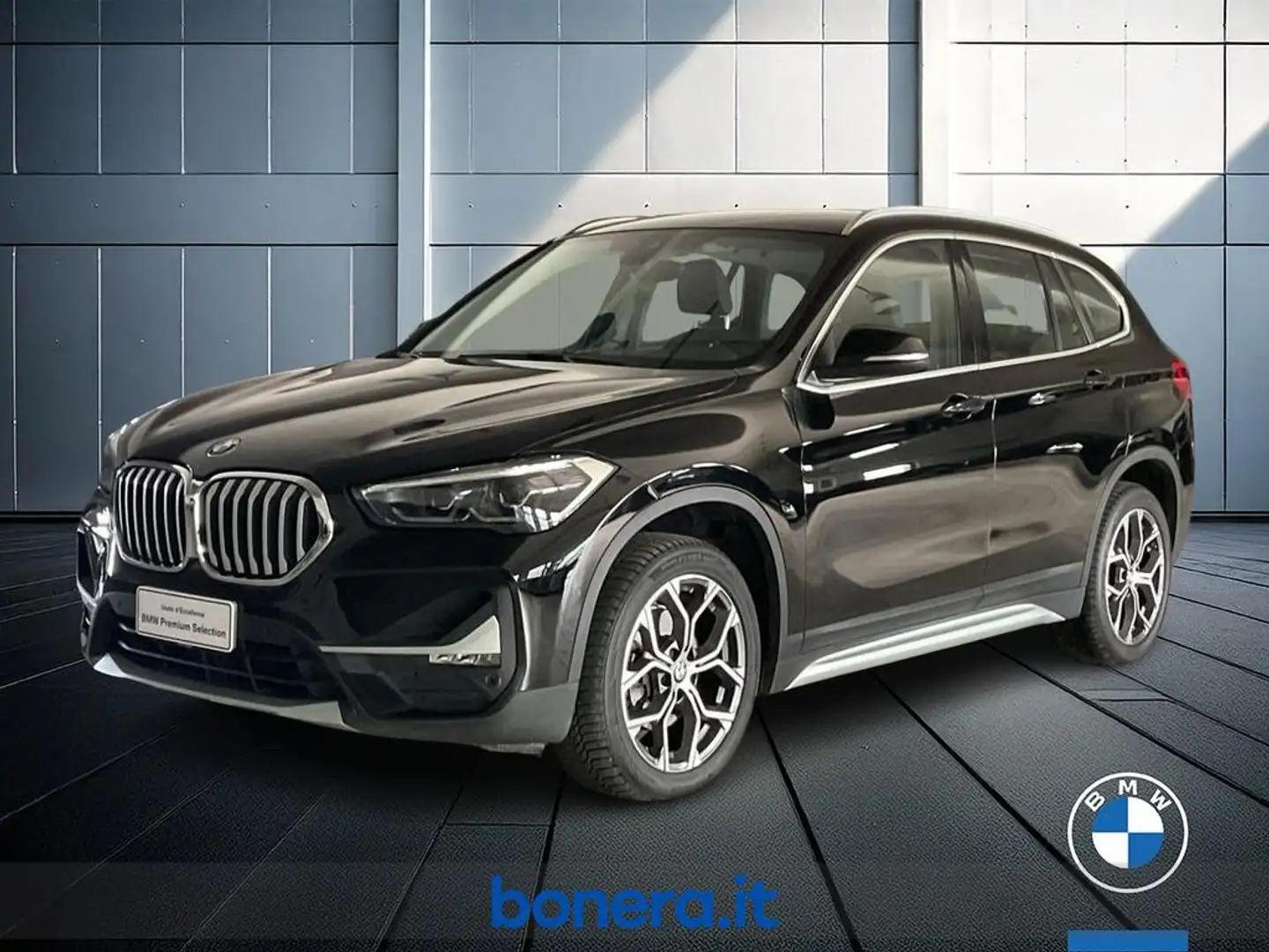 BMW X1 sdrive18d xLine auto Schwarz - 1