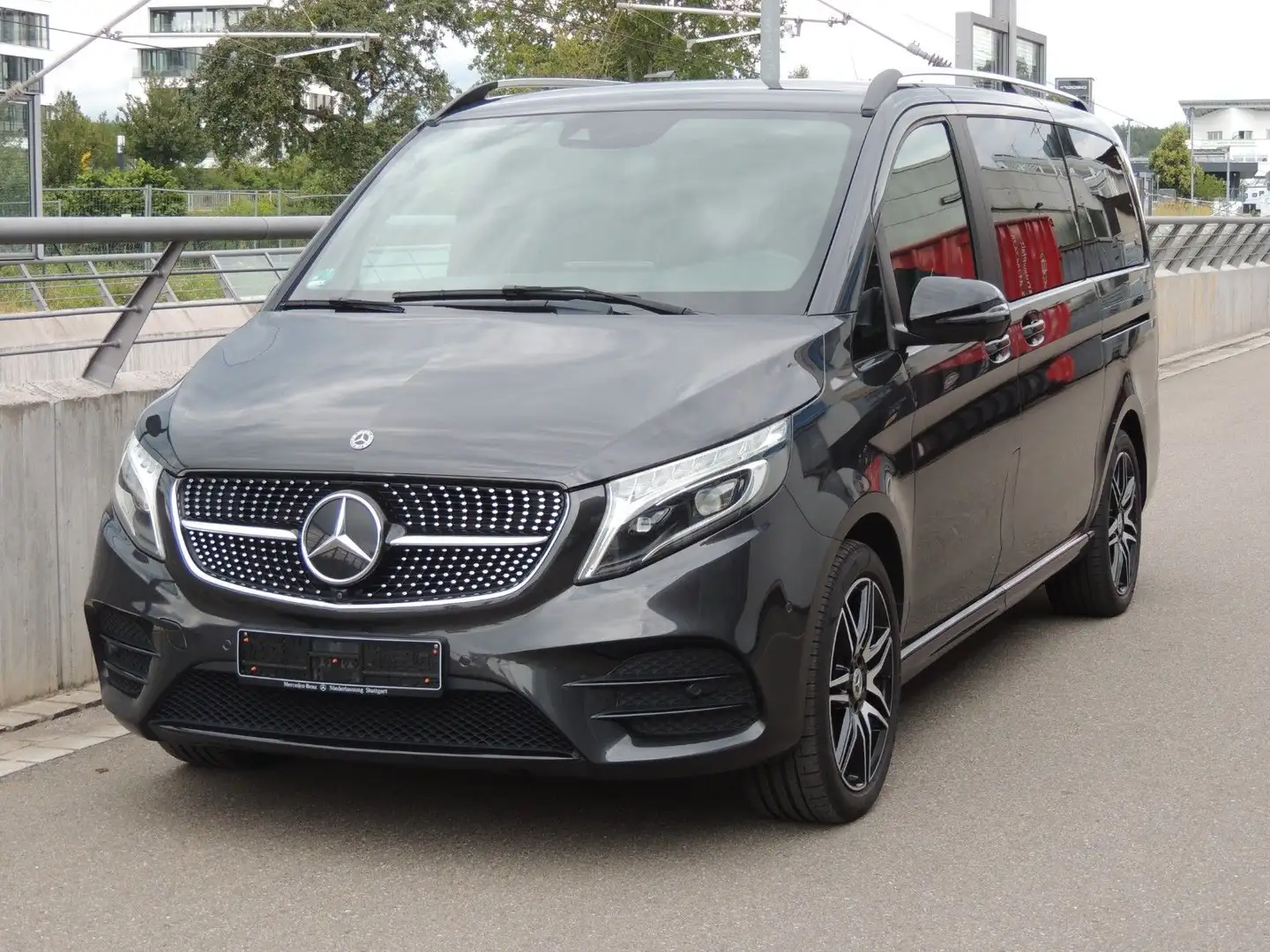 Mercedes-Benz V 300 d 4-Matic AMG Line AVANTGARDE lang PANO LED Gris - 2