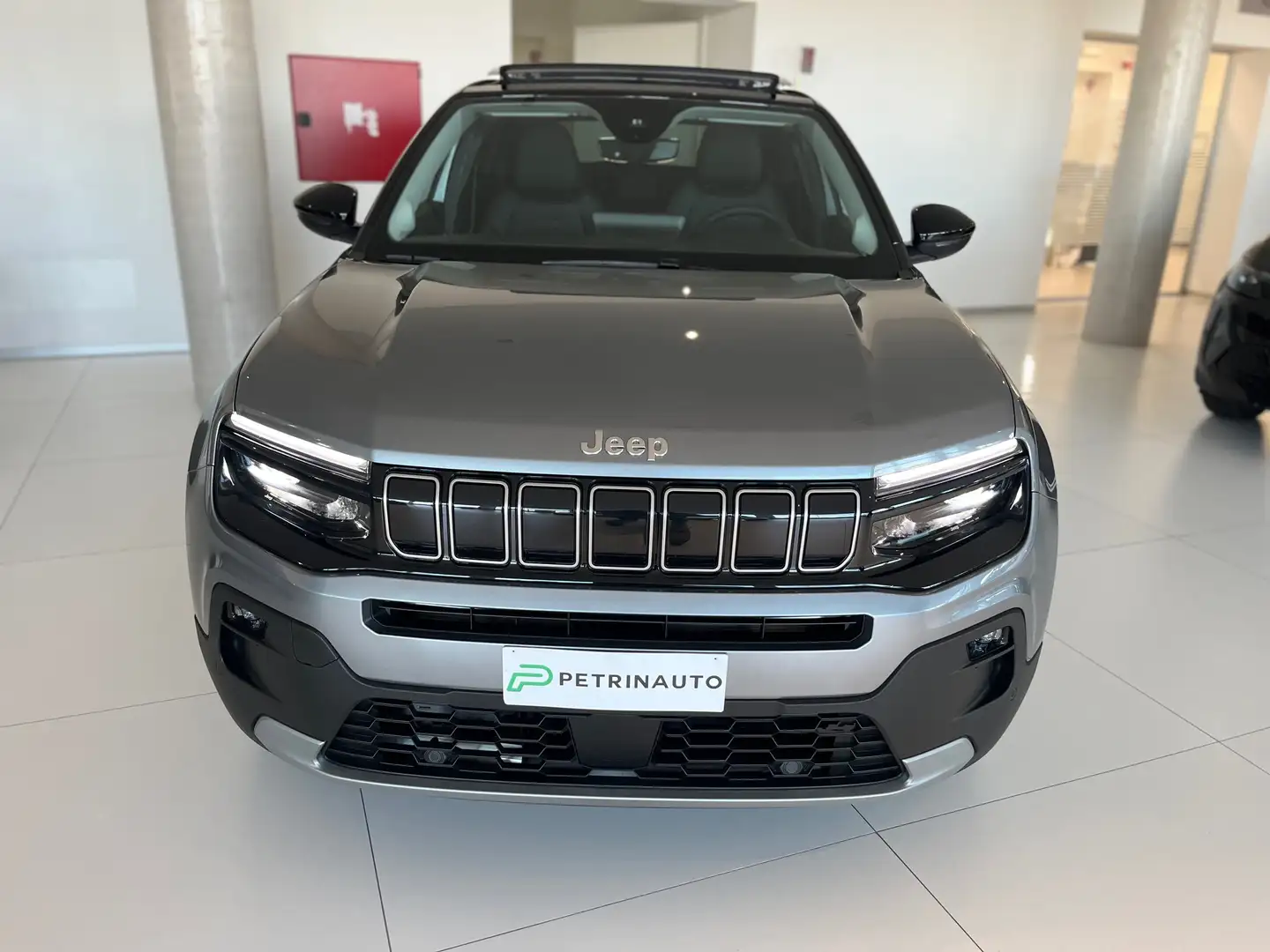 Jeep Avenger 1.2 turbo Summit 100cv Tetto Apribile+Infotainment Pack Grijs - 2