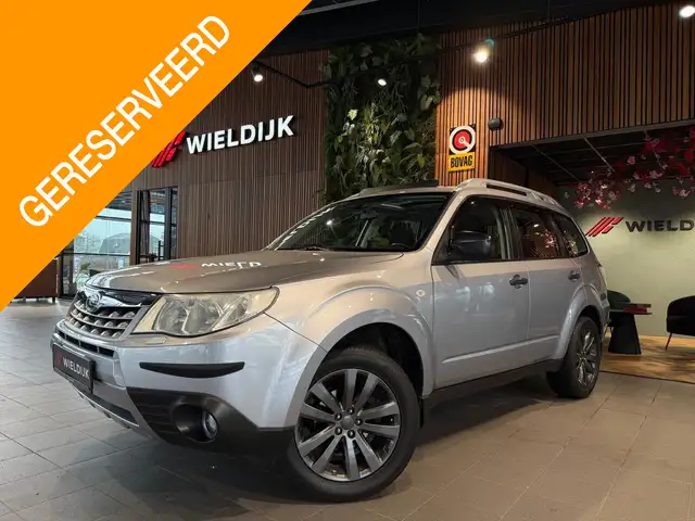 Subaru Forester 2.0 X Intro panorama schuifdak trekhaak