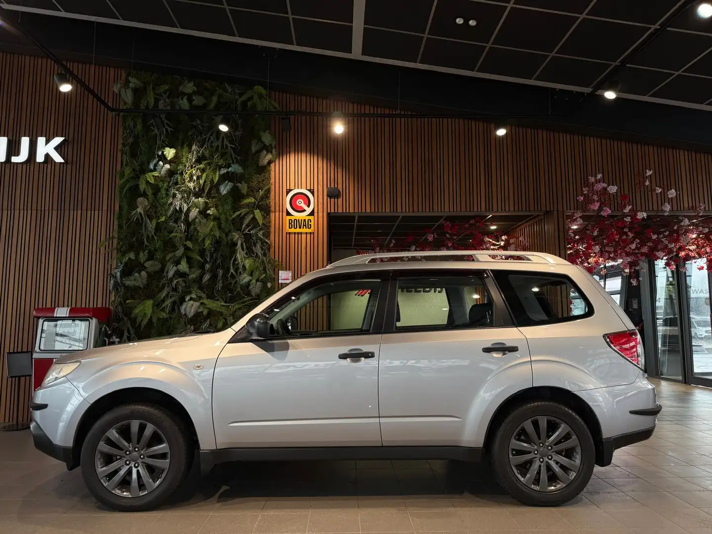 Subaru Forester 2.0 X Intro pannorama schuifdak trekhaak Gris - 2