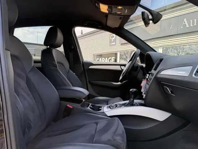 Audi Q5 view 13