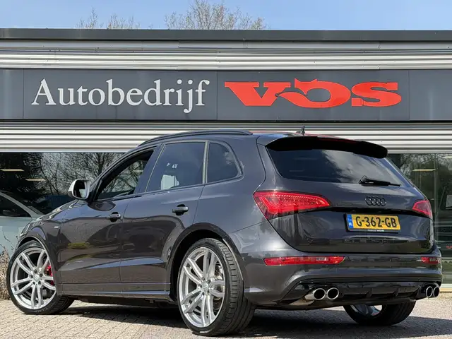 Audi Q5 view 5