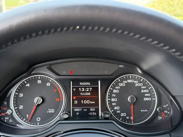 Audi Q5 view 15