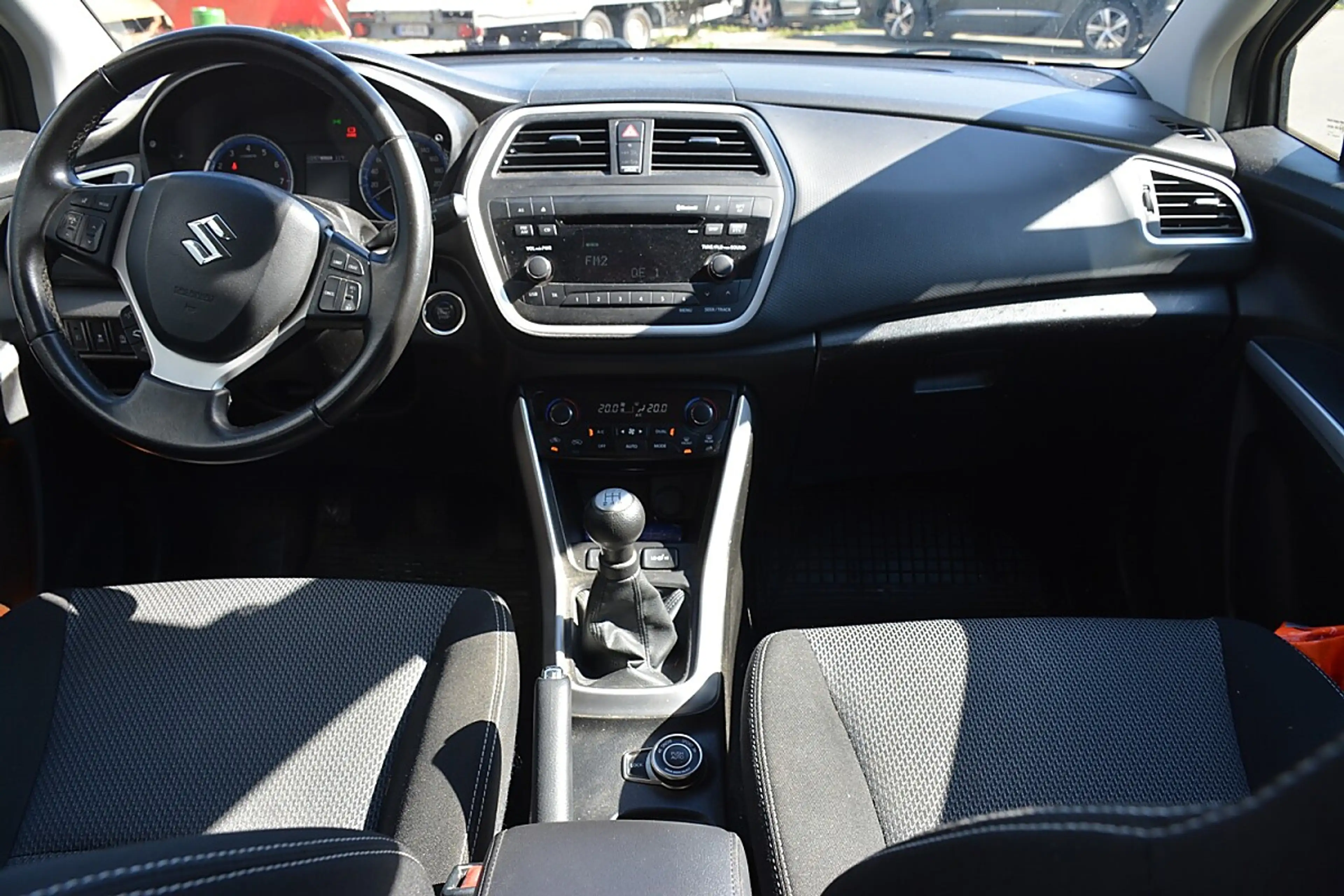 Suzuki SX4 S-Cross 1.6 ALLGRIP Shine SH MFL AHK ELFH — photo 9