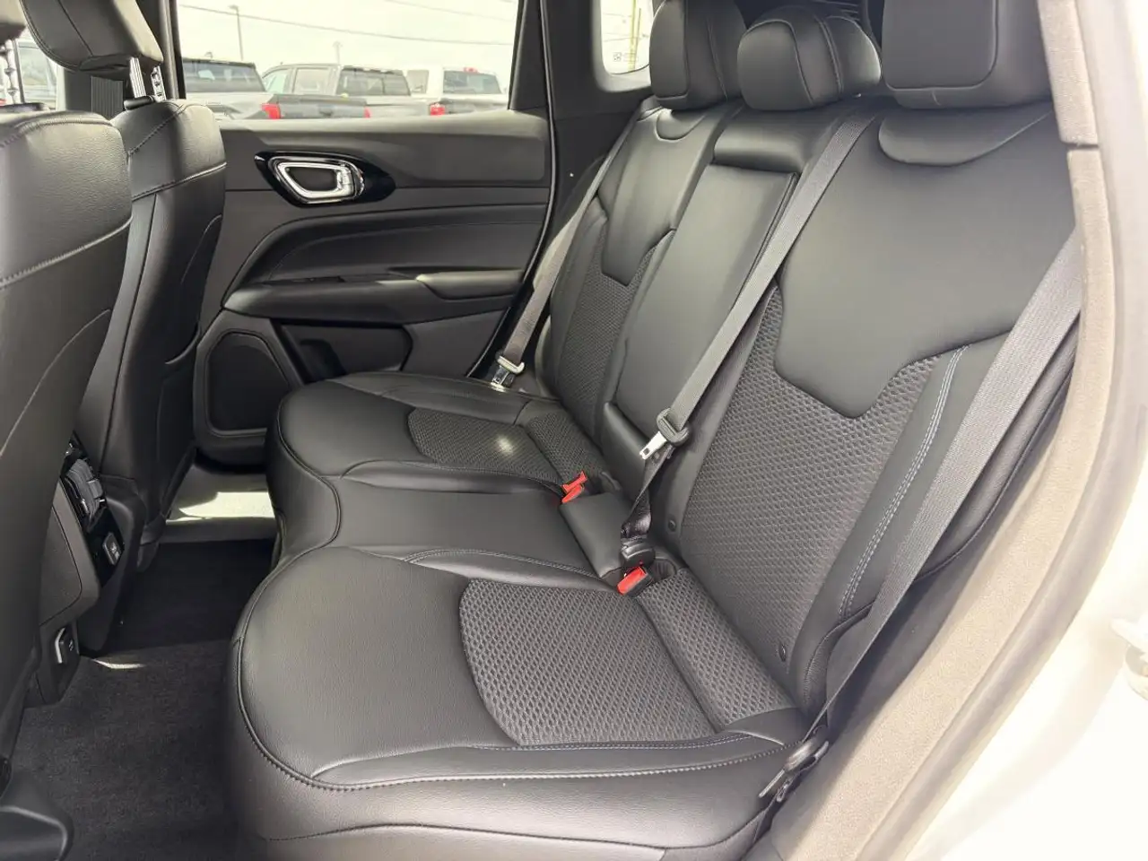 Jeep Compass снимка Jeep Compass