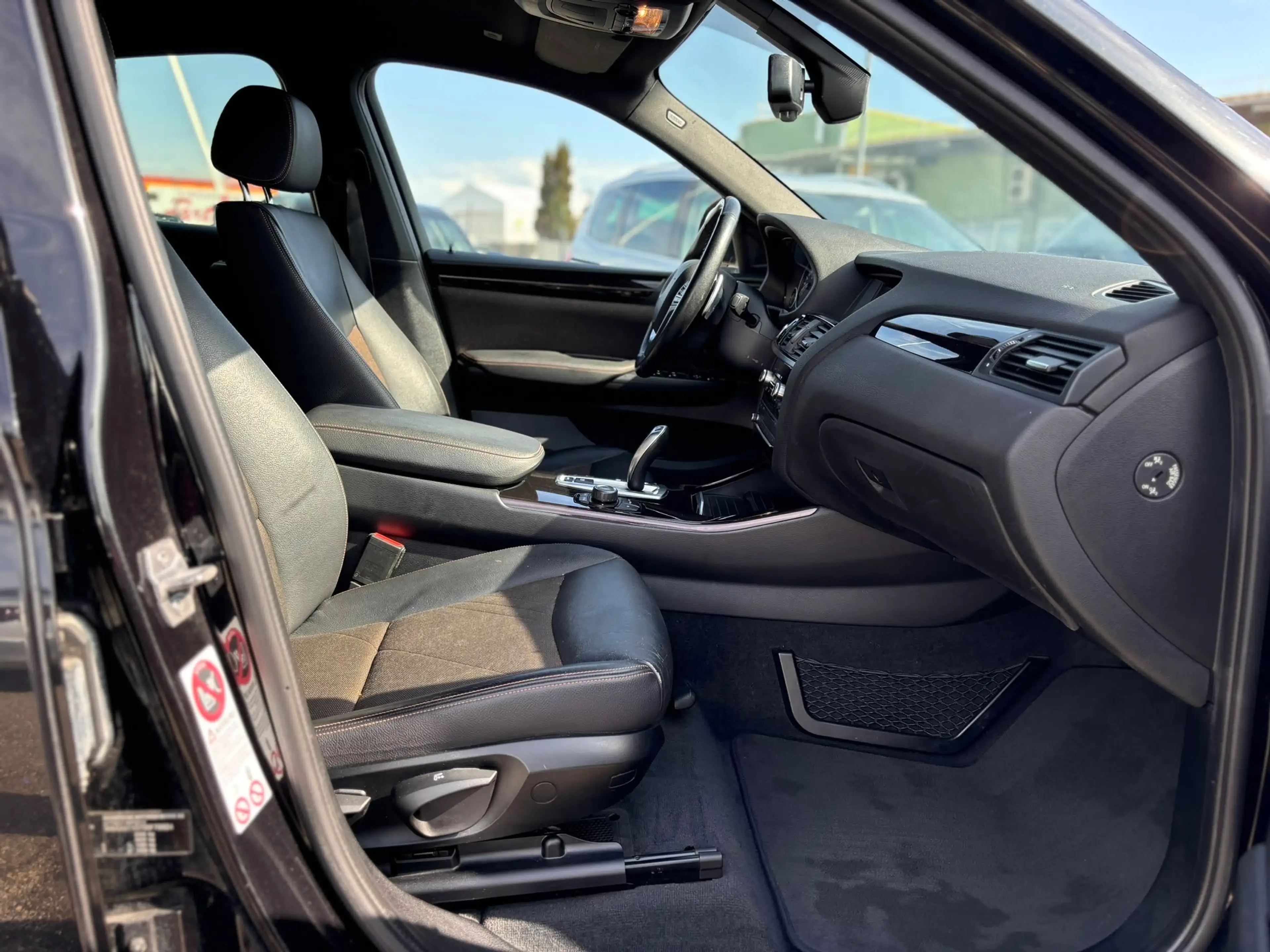 BMW X4 xDrive 20 d — photo 12