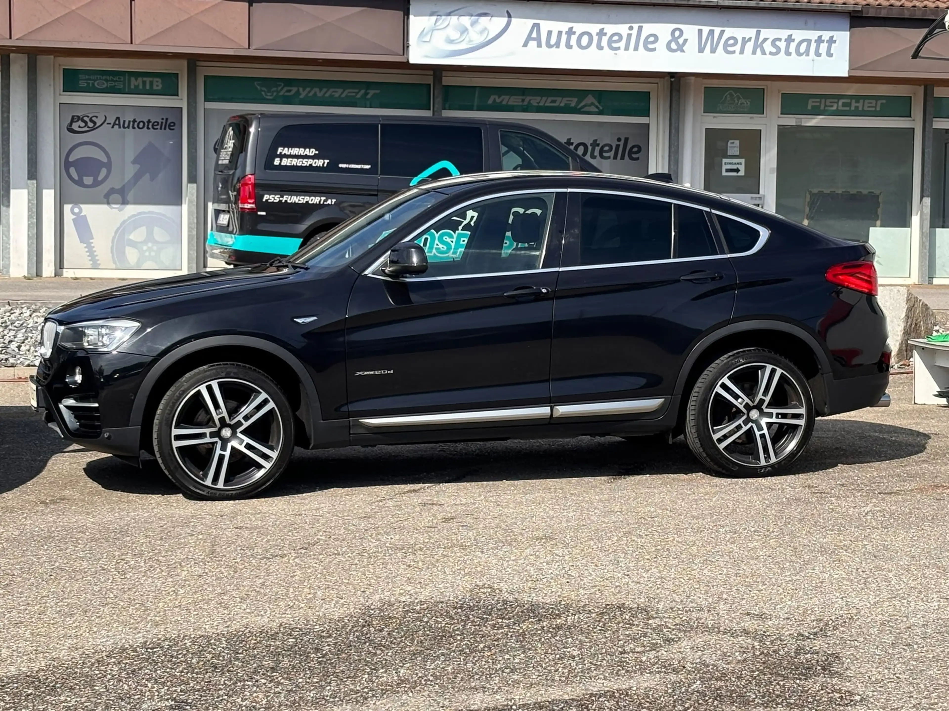 BMW X4 xDrive 20 d — photo 2
